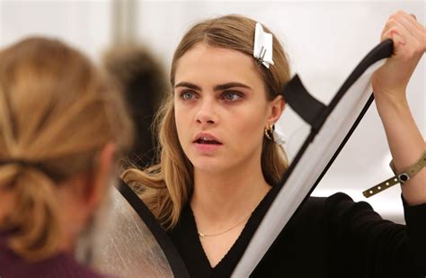 cara delevingne backstage burberry